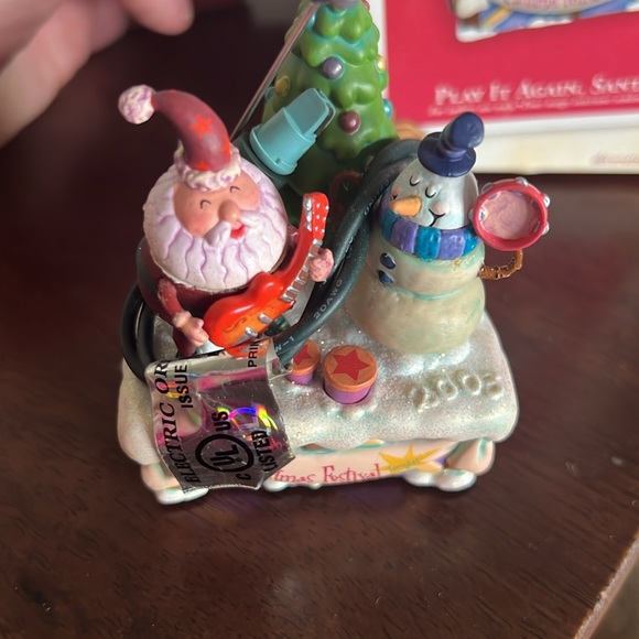 Hallmark keepsake ornament play it again Santa movement magic and sound - Picture 2 of 4